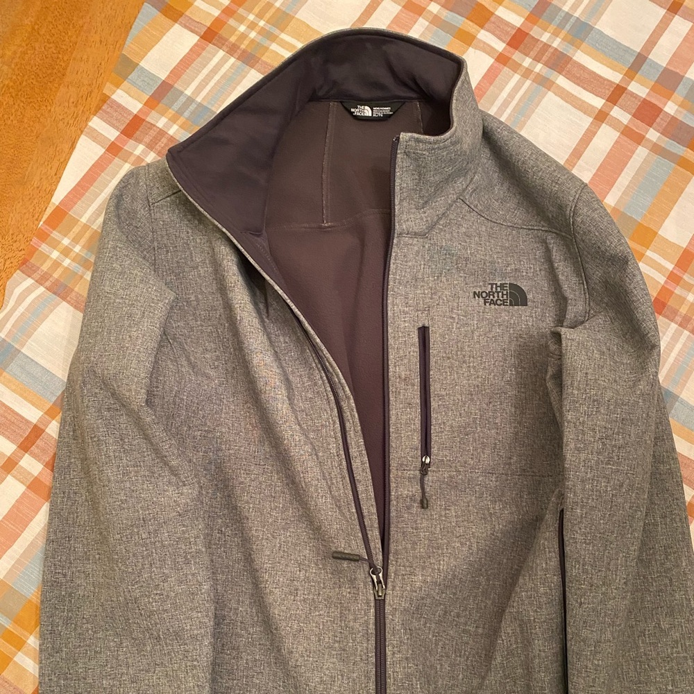 Men’s North Face Windwall XL full zip jacket